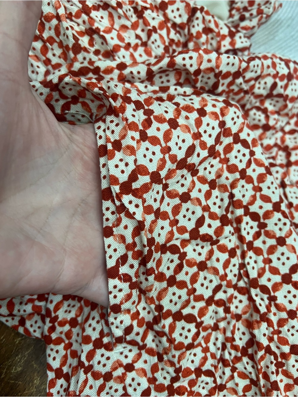 Max Studio Rust Printed V‑Neck Dress - Picture 7 of 7